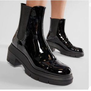 Stuart Weitzman Norah Patent Leather Chelsea Boots 9.5